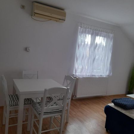 Apartman Giovanni Arandelovac Buitenkant foto