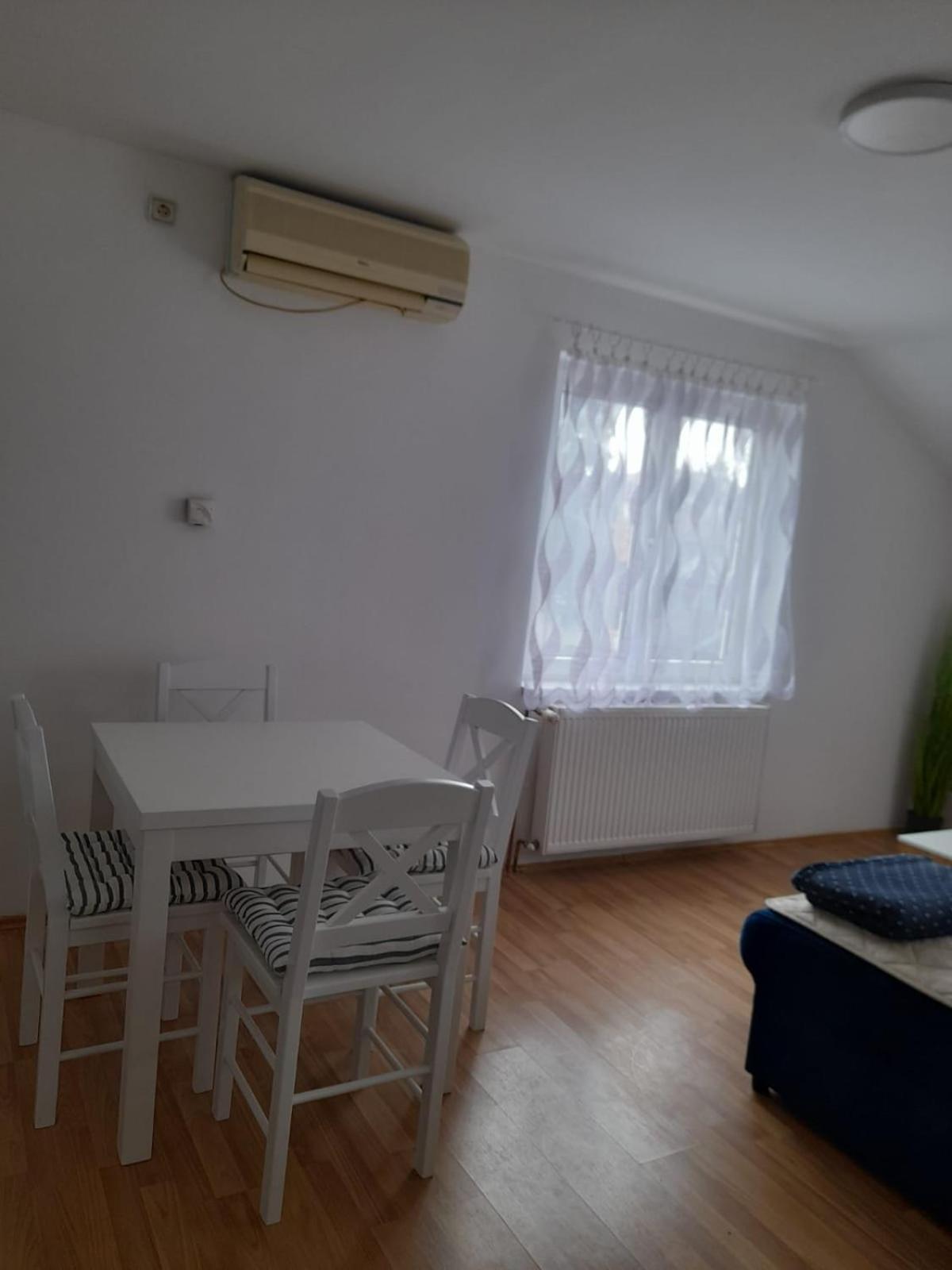 Apartman Giovanni Arandelovac Buitenkant foto
